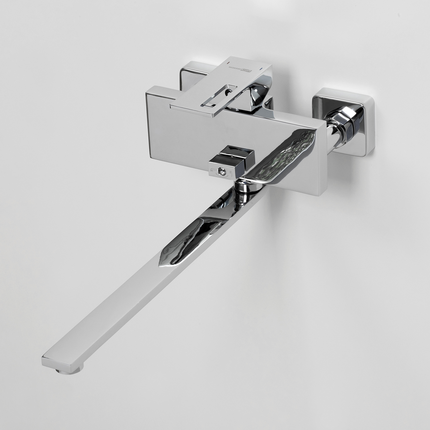 Альме (Alme) 1502L Смеситель для ванны с длинным изливом